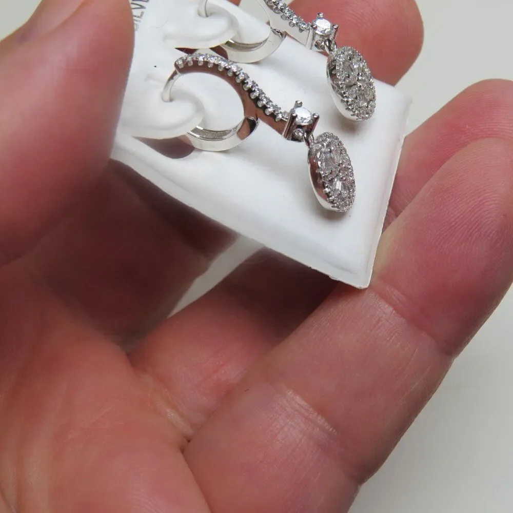 Unbranded sterling silver